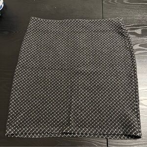 Loft size medium skirt